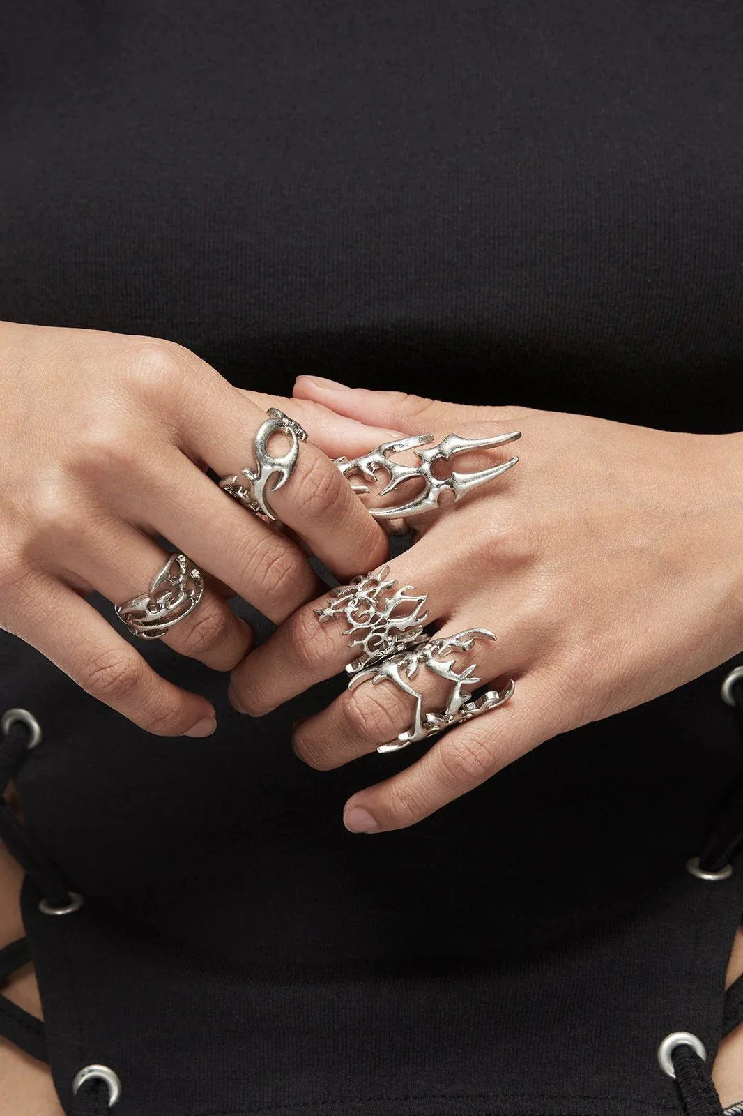 Iron Veins Ring Set - Image 3